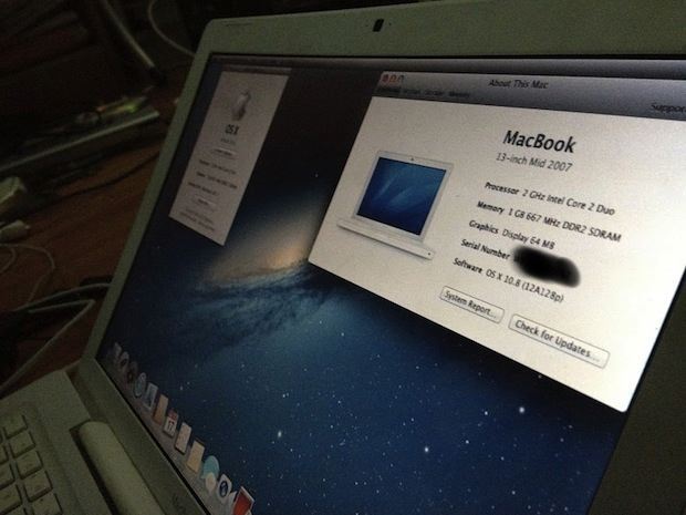 середина 2007 года MacBook под управлением OS X Mountain Lion